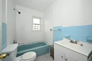 94-28 209th St, Queens Village, NY 11428 - Photo 15