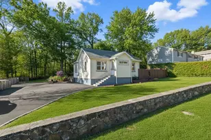 31 Cardoza Ave, Mohegan Lake, NY 10547 - Photo 31