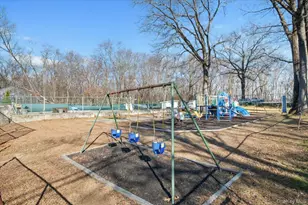 31 Cardoza Ave, Mohegan Lake, NY 10547 - Photo 27