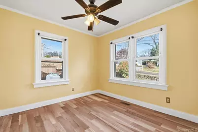 31 Cardoza Avenue, Mohegan Lake, NY 10547 - Photo 11