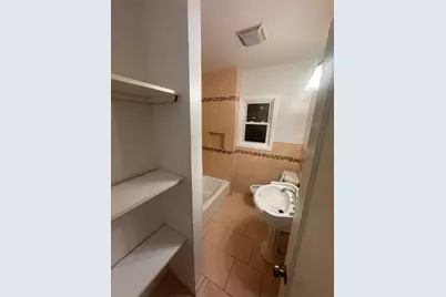 17 Madison Street, Franklin Square, NY 11010 - Photo 5