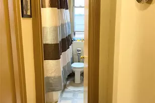 2166 Bronx Pk E, Bronx, NY 10462 - Photo 5