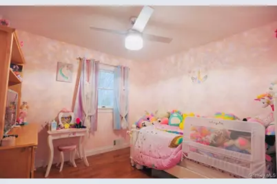 407 Tree Road, South Setauket, NY 11720 - Photo 13