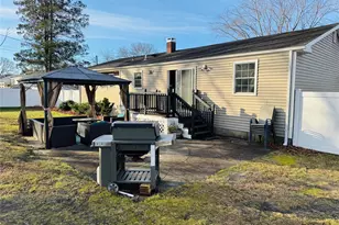 407 Tree Rd, South Setauket, NY 11720 - Photo 23