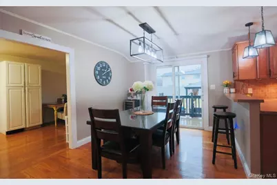 407 Tree Road, South Setauket, NY 11720 - Photo 5