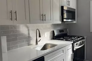 318 Vincent Ave, Lynbrook, NY 11563 - Photo 3