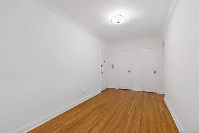 69-40 Yellowstone Boulevard #121, Forest Hills, NY 11375 - Photo 11