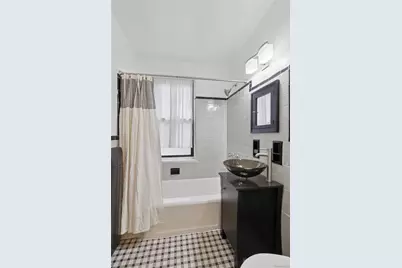 69-40 Yellowstone Boulevard #121, Forest Hills, NY 11375 - Photo 15
