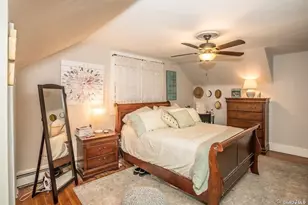 2 Elm Pl, Glen Head, NY 11545 - Photo 17