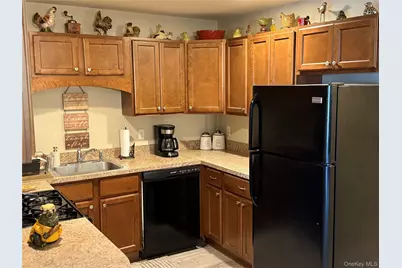 138 Weatherby Lane, Central Islip, NY 11722 - Photo 9