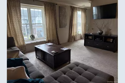 138 Weatherby Lane, Central Islip, NY 11722 - Photo 7