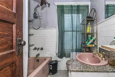 41 W Fulton Avenue, Roosevelt, NY 11575 - Photo 19