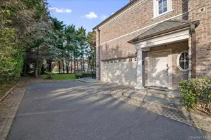 24 Beechwood Dr, Lawrence, NY 11559 - Photo 5