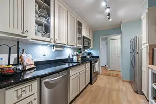 700 Shore Rd, Long Beach, NY 11561 - Photo 15
