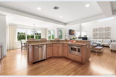 7 Stillwaters Lane, Westhampton Beach, NY 11978 - Photo 17