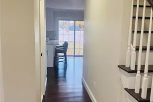 11 Elm St, Islip, NY 11751 - Photo 7