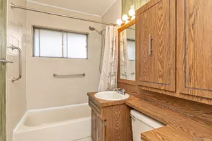 25 March Ln, Westbury, NY 11590 - Photo 11