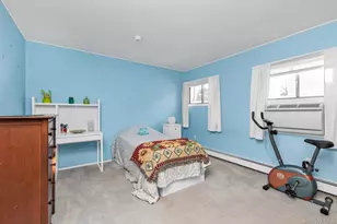 25 March Ln, Westbury, NY 11590 - Photo 9