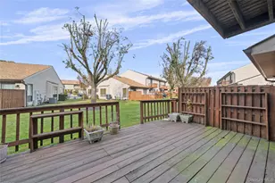 64 Stanford Ct, Wantagh, NY 11793 - Photo 23