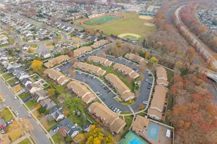 64 Stanford Ct, Wantagh, NY 11793 - Photo 29