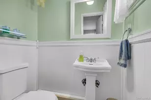 128 Wyandanch Rd, Sayville, NY 11782 - Photo 19