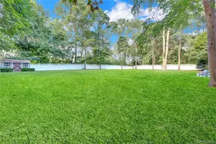 5 Robin Ln, Huntington, NY 11743 - Photo 31