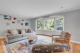 5 Robin Ln, Huntington, NY 11743 - Photo 7