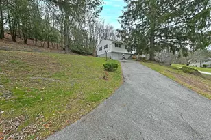 12 Strawberry Ln, Monroe, NY 10950 - Photo 9