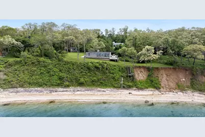 31059 County Road 48, Peconic, NY 11958 - Photo 1