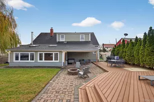 54 W 2nd St, Freeport, NY 11520 - Photo 45