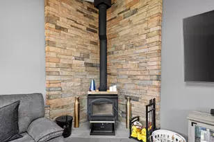 54 W 2nd St, Freeport, NY 11520 - Photo 19