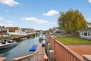 54 W 2nd St, Freeport, NY 11520 - Photo 47