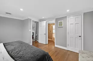 54 W 2nd St, Freeport, NY 11520 - Photo 31