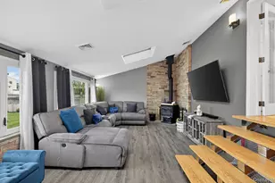 54 W 2nd St, Freeport, NY 11520 - Photo 17