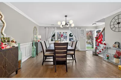 54 W 2nd Street, Freeport, NY 11520 - Photo 5