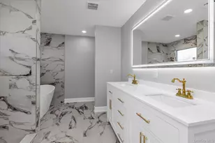 33 Prentice Rd, Levittown, NY 11756 - Photo 17