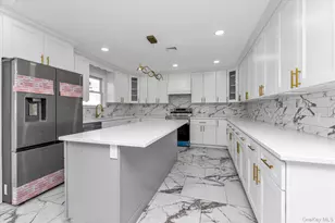 33 Prentice Rd, Levittown, NY 11756 - Photo 9