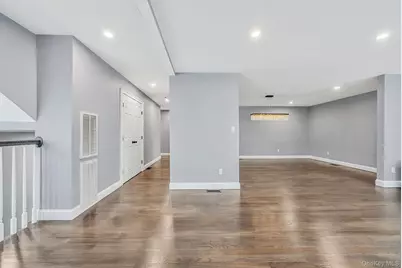 449 Nassau Avenue, Freeport, NY 11520 - Photo 13