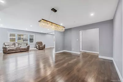 449 Nassau Avenue, Freeport, NY 11520 - Photo 17