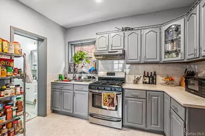 938 Troy Avenue, Brooklyn, NY 11203 - Photo 9