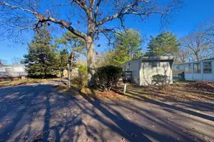 620 Montauk Hwy, Westhampton Beach, NY 11791 - Photo 11