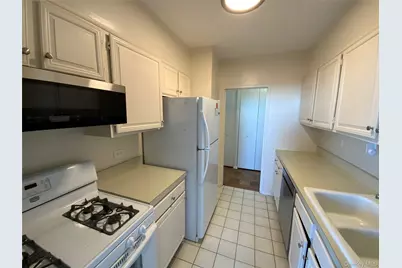 27010 Grand Central Parkway #16S, Floral Park, NY 11005 - Photo 7