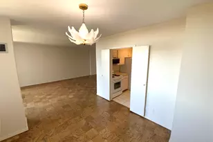 270-10 Grand Central Pkwy, Floral Park, NY 11005 - Photo 5