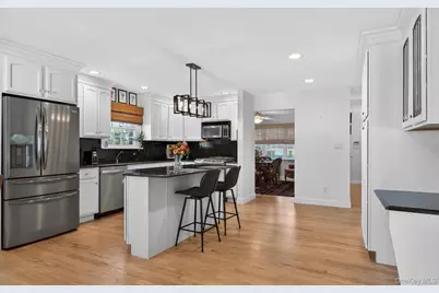 2 Mountain Avenue, Bayville, NY 11709 - Photo 9