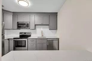 17 Hastings, Yorktown Heights, NY 10598 - Photo 3