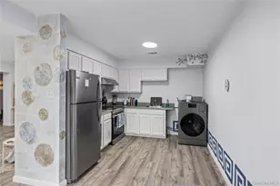 175 Main Ave, Wheatley Heights, NY 11798 - Photo 9