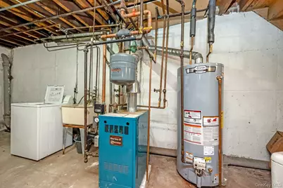 69-06 66 Road, Middle Village, NY 11379 - Photo 19