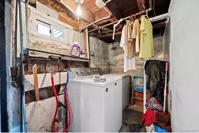 111-15 Inwood Street, Jamaica, NY 11435 - Photo 19