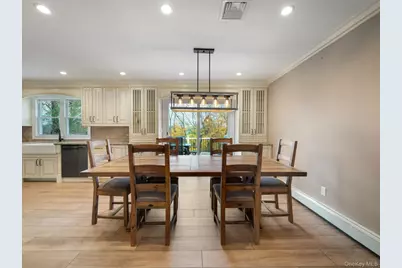 168 N Lincoln Street, Pearl River, NY 10965 - Photo 13