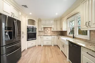 168 N Lincoln St, Pearl River, NY 10965 - Photo 15